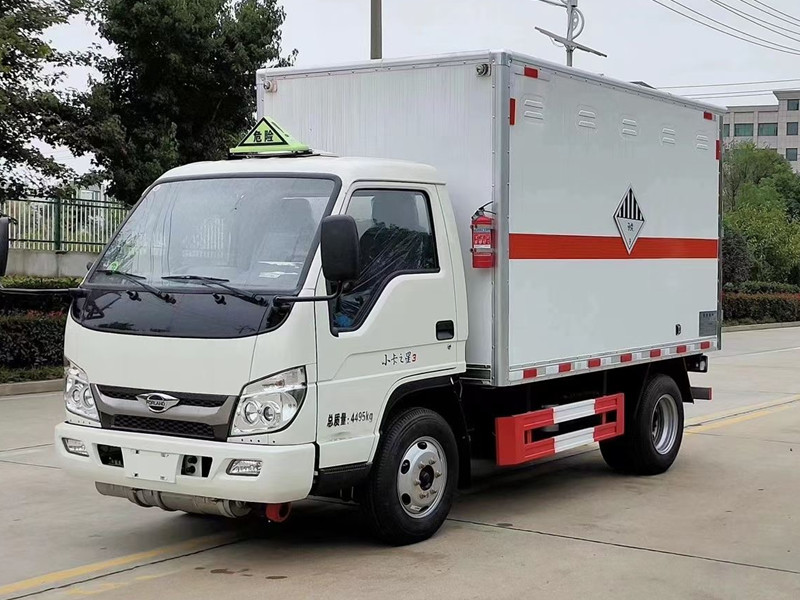 福田時代小卡3.8米（藍牌）3類易燃液體廂式運輸車
