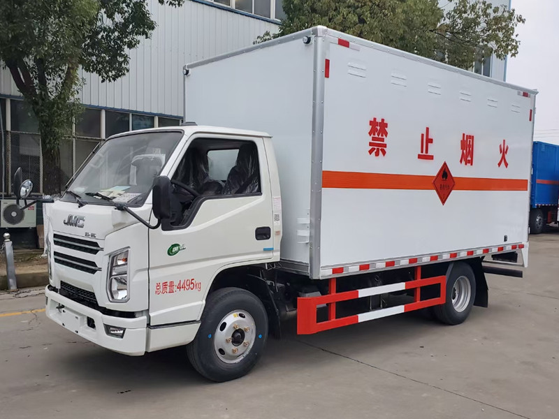 江鈴4.15米（藍牌）國六氣體廂式運輸車